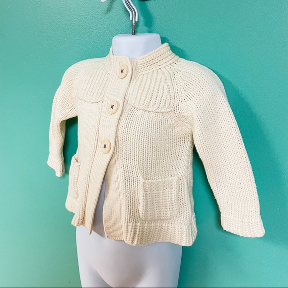 OshKosh Cream 3 Button Knit Cardigan Sweater Baby Girl Size 9M - Picture 4 of 8
